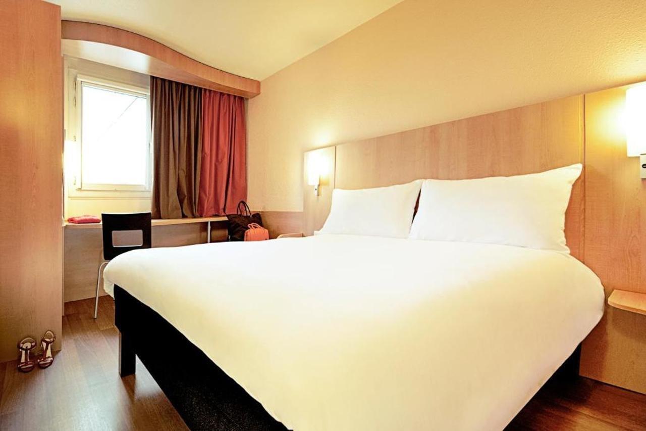 Ibis Lille Centre Gares Hotel Exterior photo