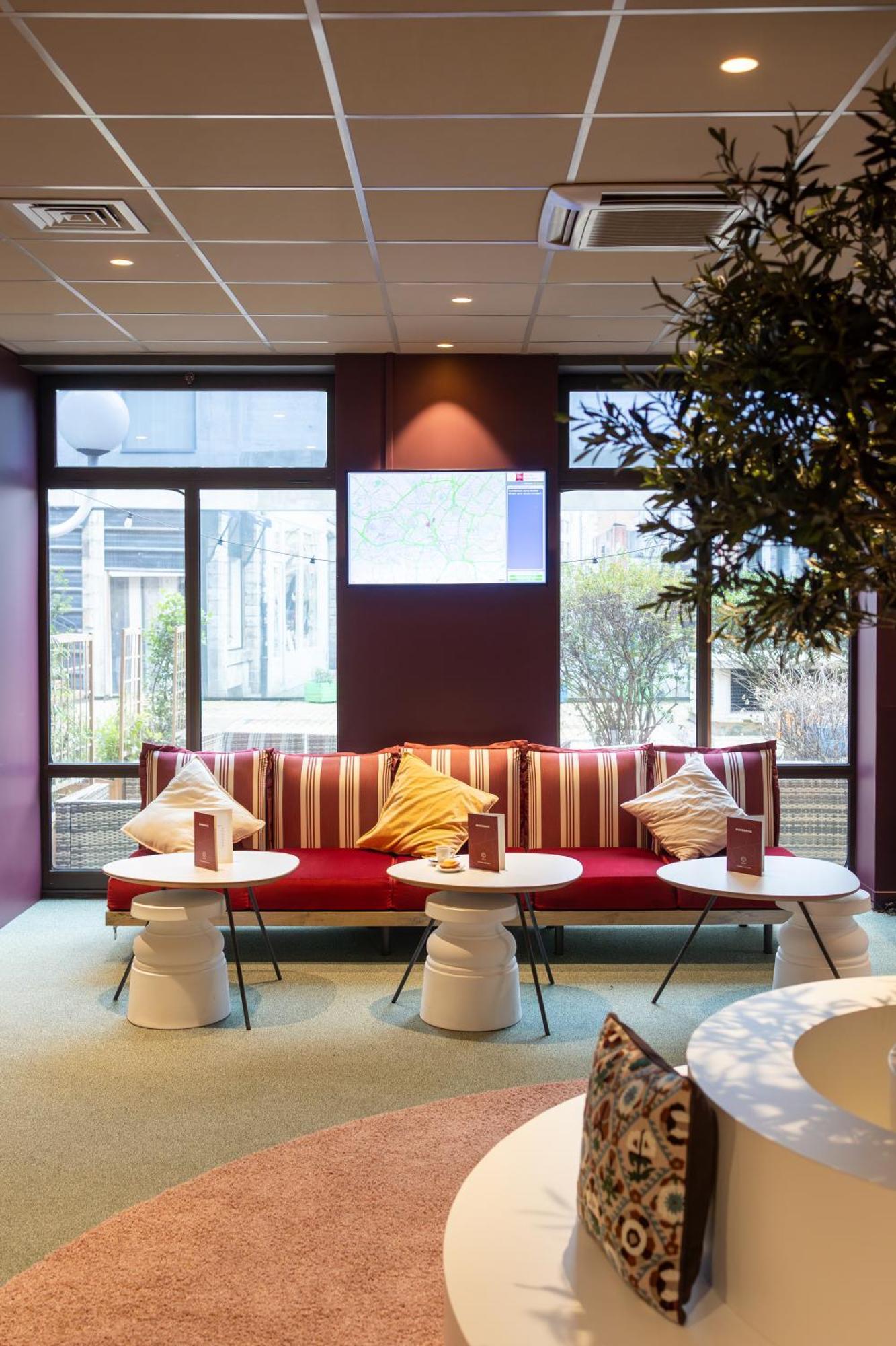 Ibis Lille Centre Gares Hotel Exterior photo