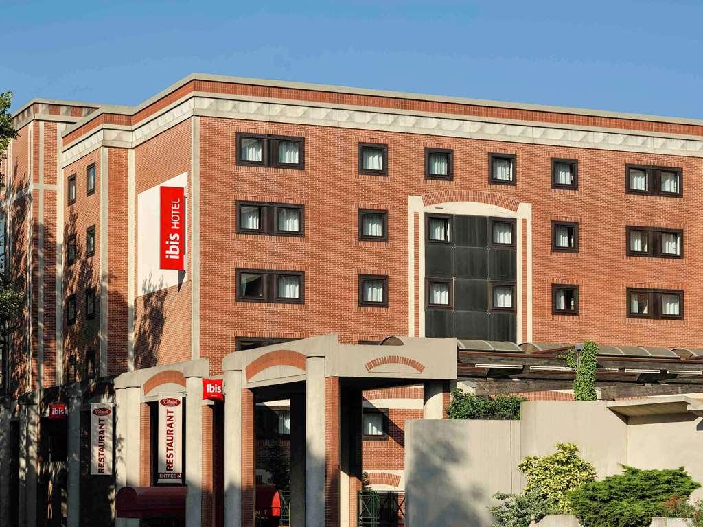Ibis Lille Centre Gares Hotel Exterior photo