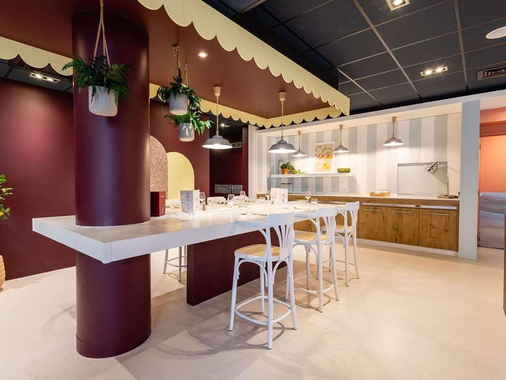 Ibis Lille Centre Gares Hotel Exterior photo