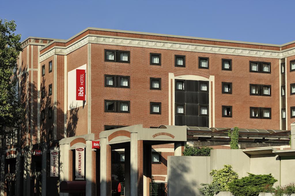 Ibis Lille Centre Gares Hotel Exterior photo